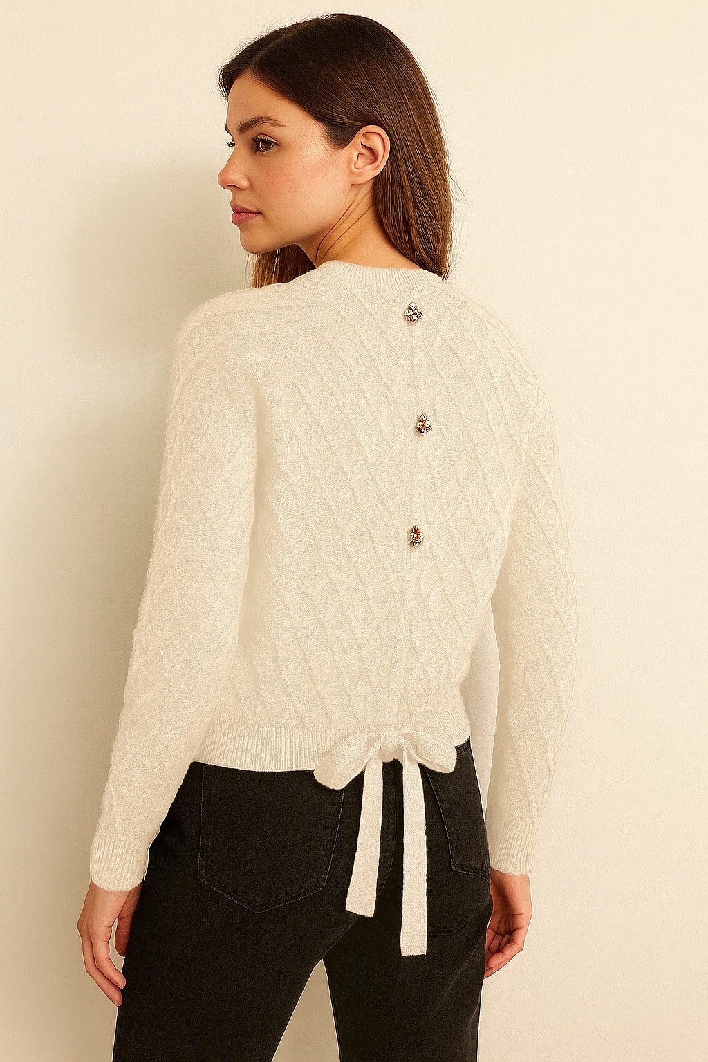 5C060780-1756-4F9C-95C4-315B2BD6D115 Back-details tie sweater - Image 1